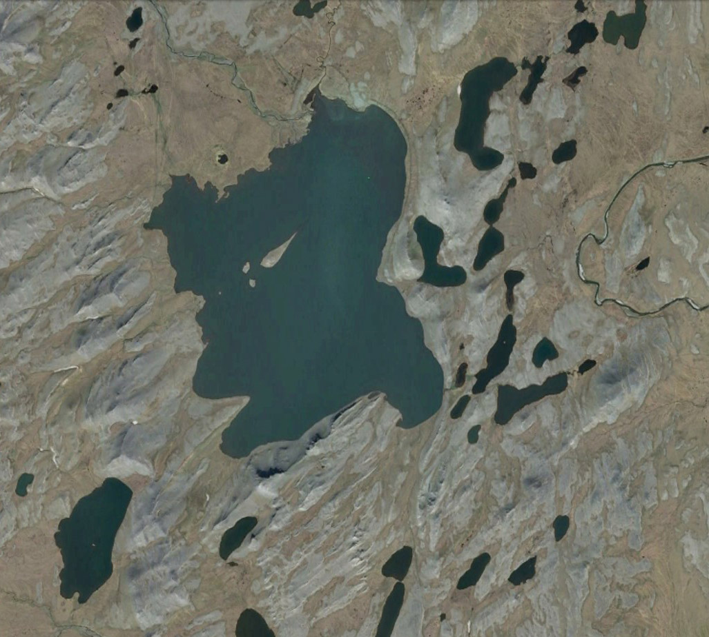 озеро Севастьян-Кюеле